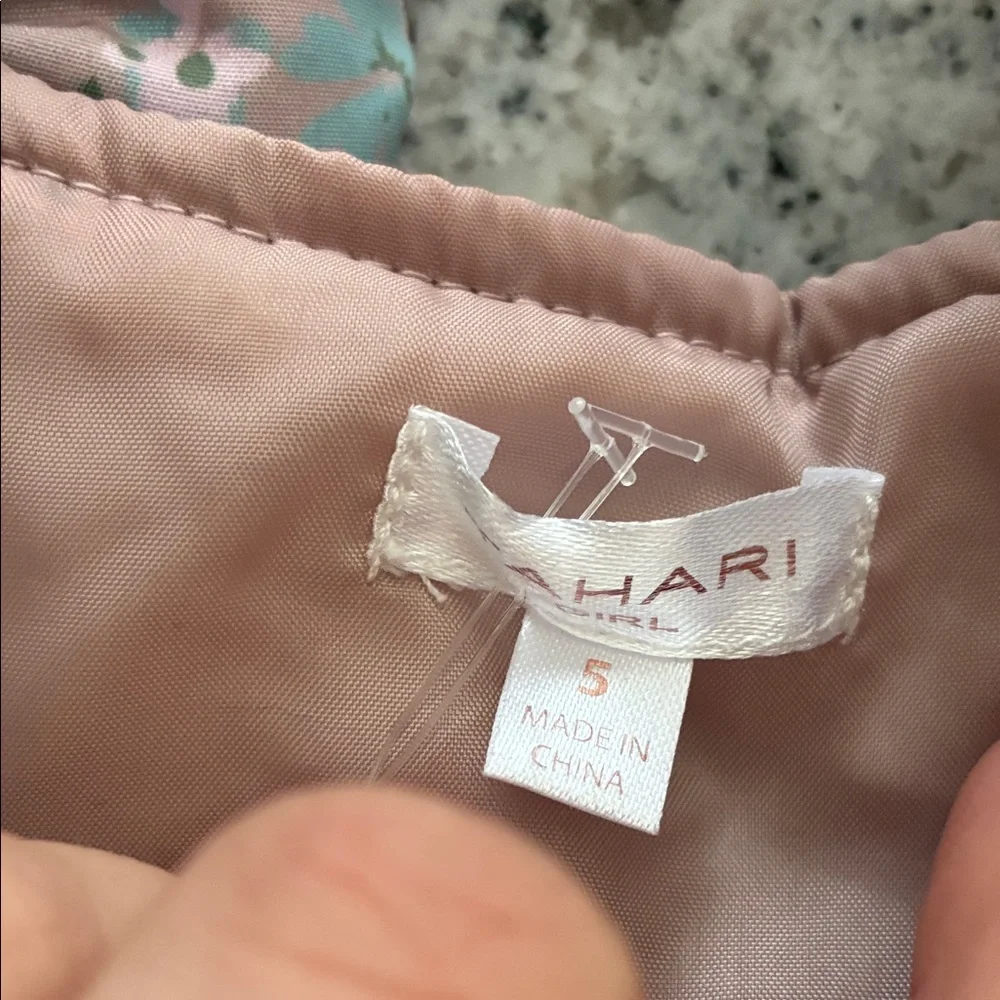 Tahari Snow Suit l 5 - Picture 3 of 5